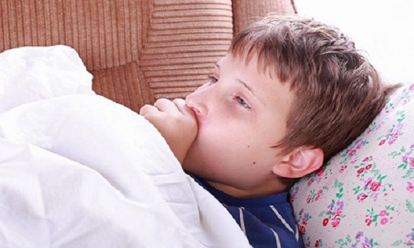 Влажный кашель у ребенка как лечить