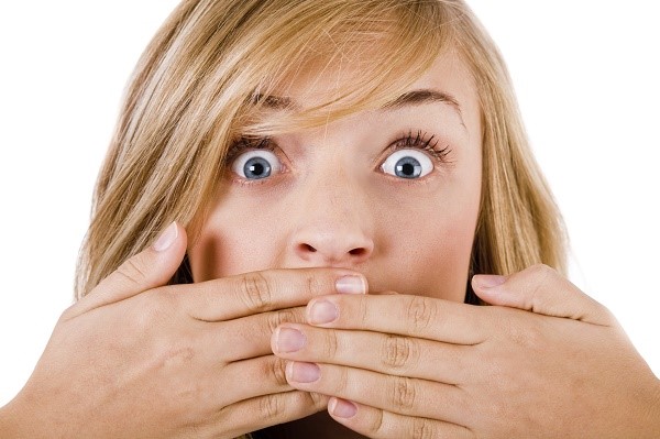 Как избавиться от запаха чеснока изо рта