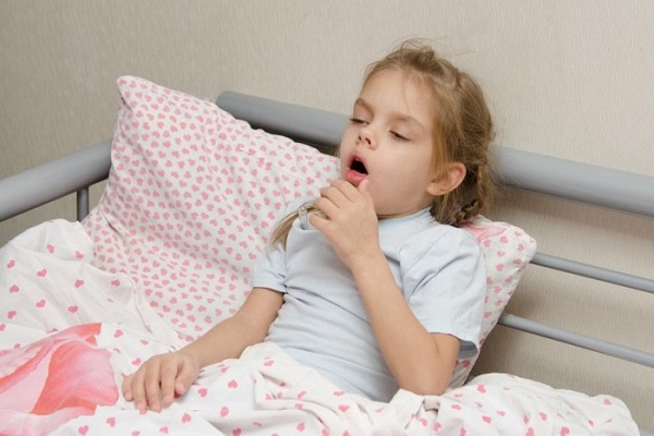 Сильный кашель у ребенка ночью что делать