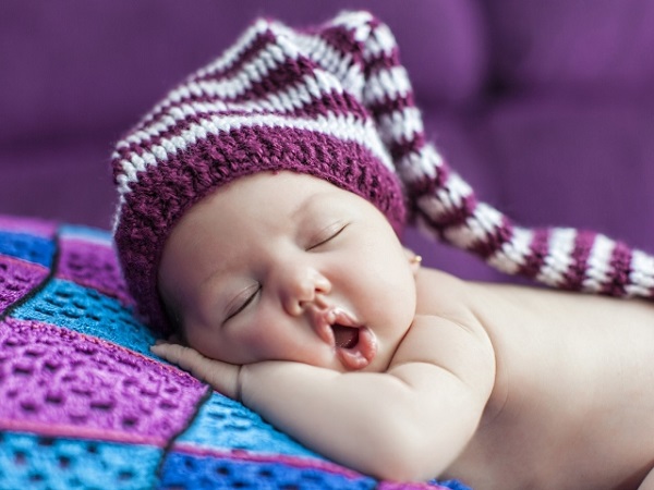 Потеет голова у ребенка во сне