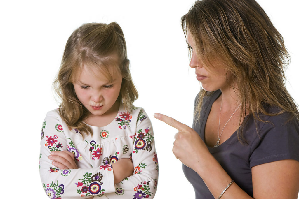 Что делать родителям, если ребёнок не слушается?