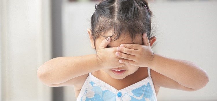 Красные пятна и другие высыпания под глазами у ребенка: обсудим основные причины