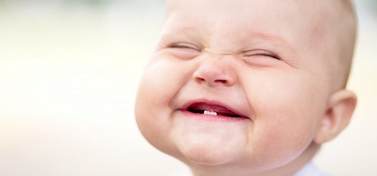 Молочные зубы у детей: подробная схема и график прорезывания