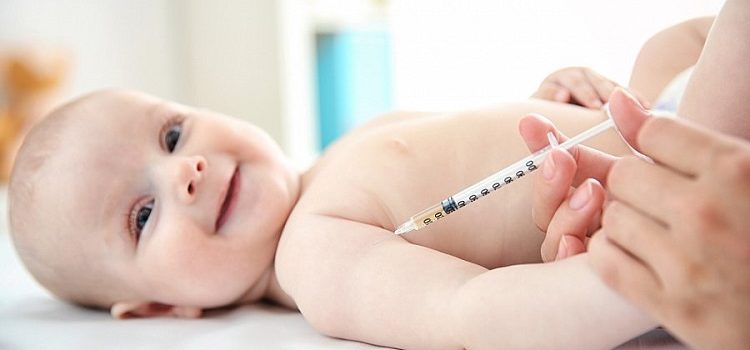 Прививка от полиомиелита: насколько она опасна, какой может быть реакция организма у детей?
